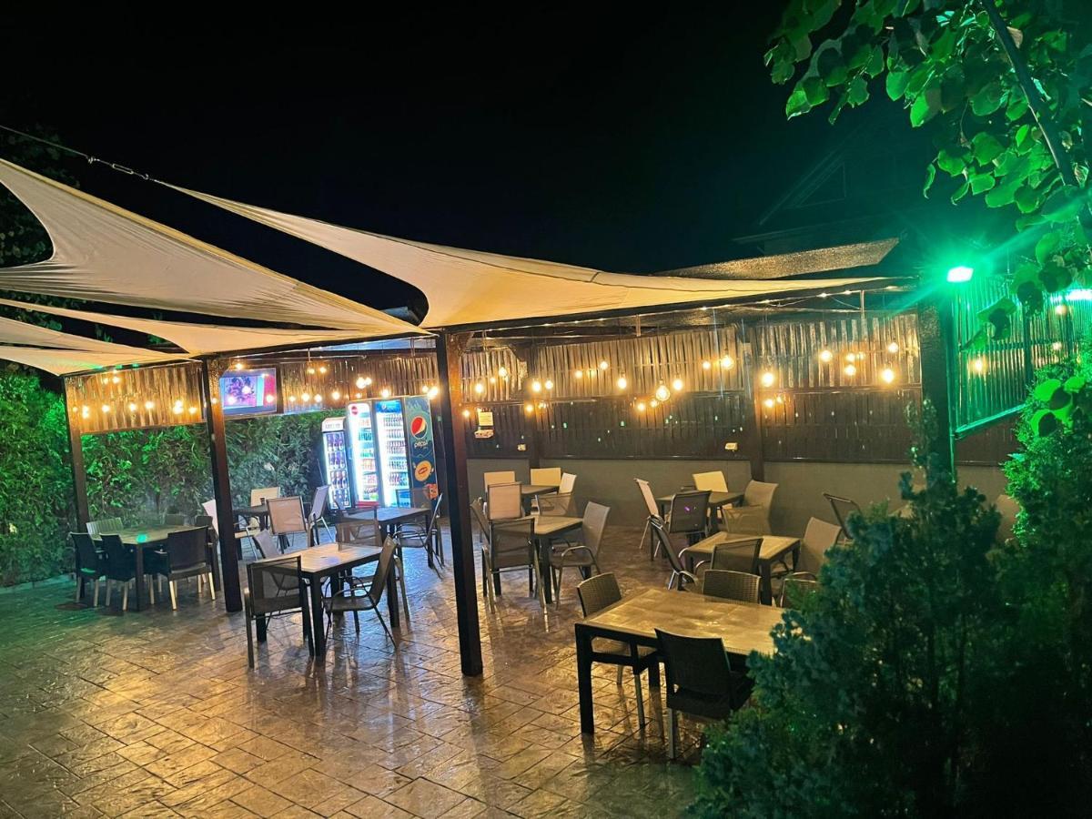 Hotel Sweet Неводарі Екстер'єр фото