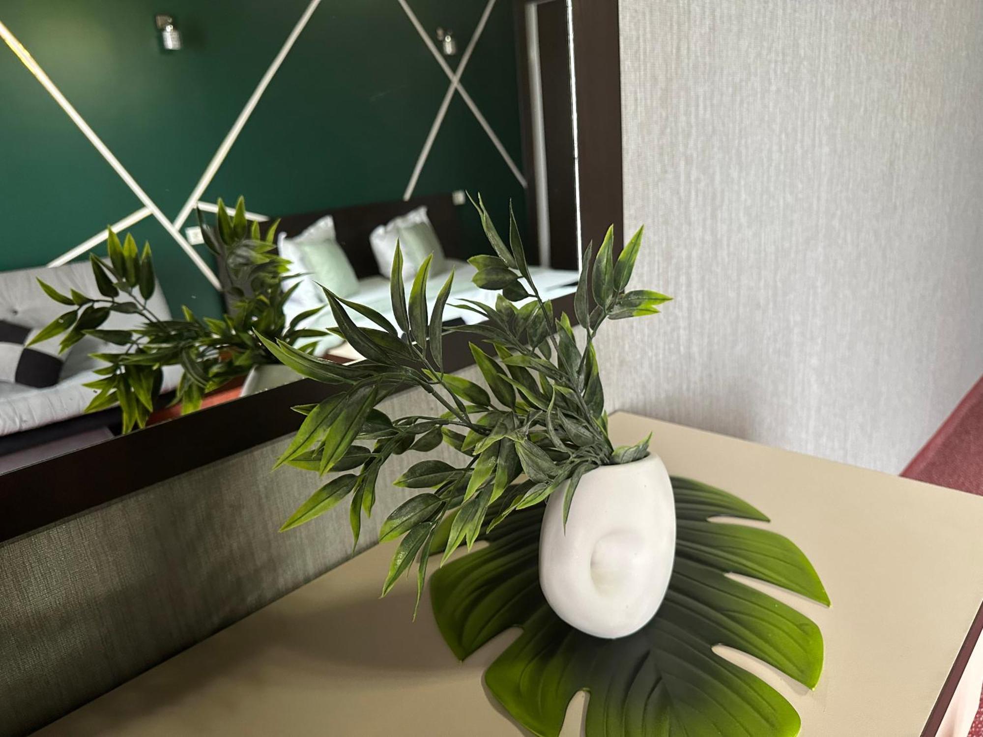 Hotel Sweet Неводарі Екстер'єр фото
