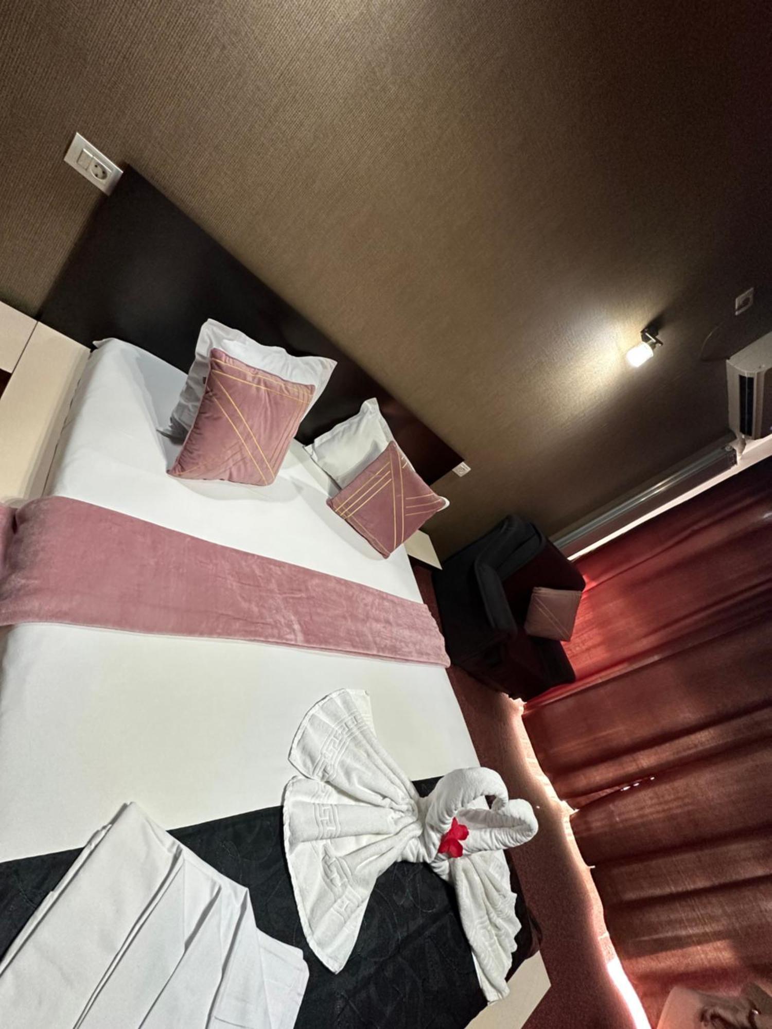 Hotel Sweet Неводарі Екстер'єр фото