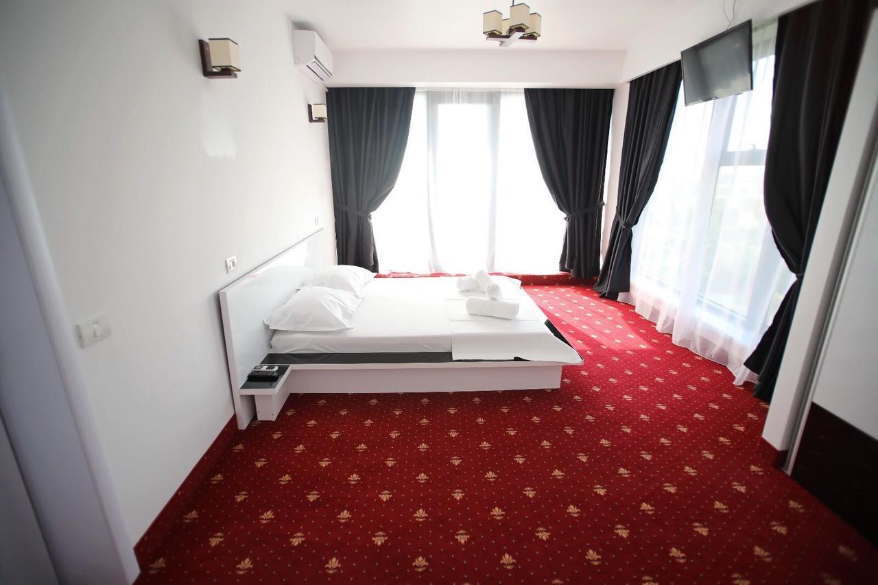Hotel Sweet Неводарі Екстер'єр фото