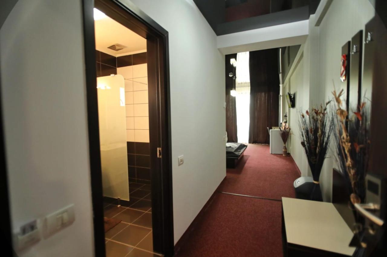 Hotel Sweet Неводарі Екстер'єр фото