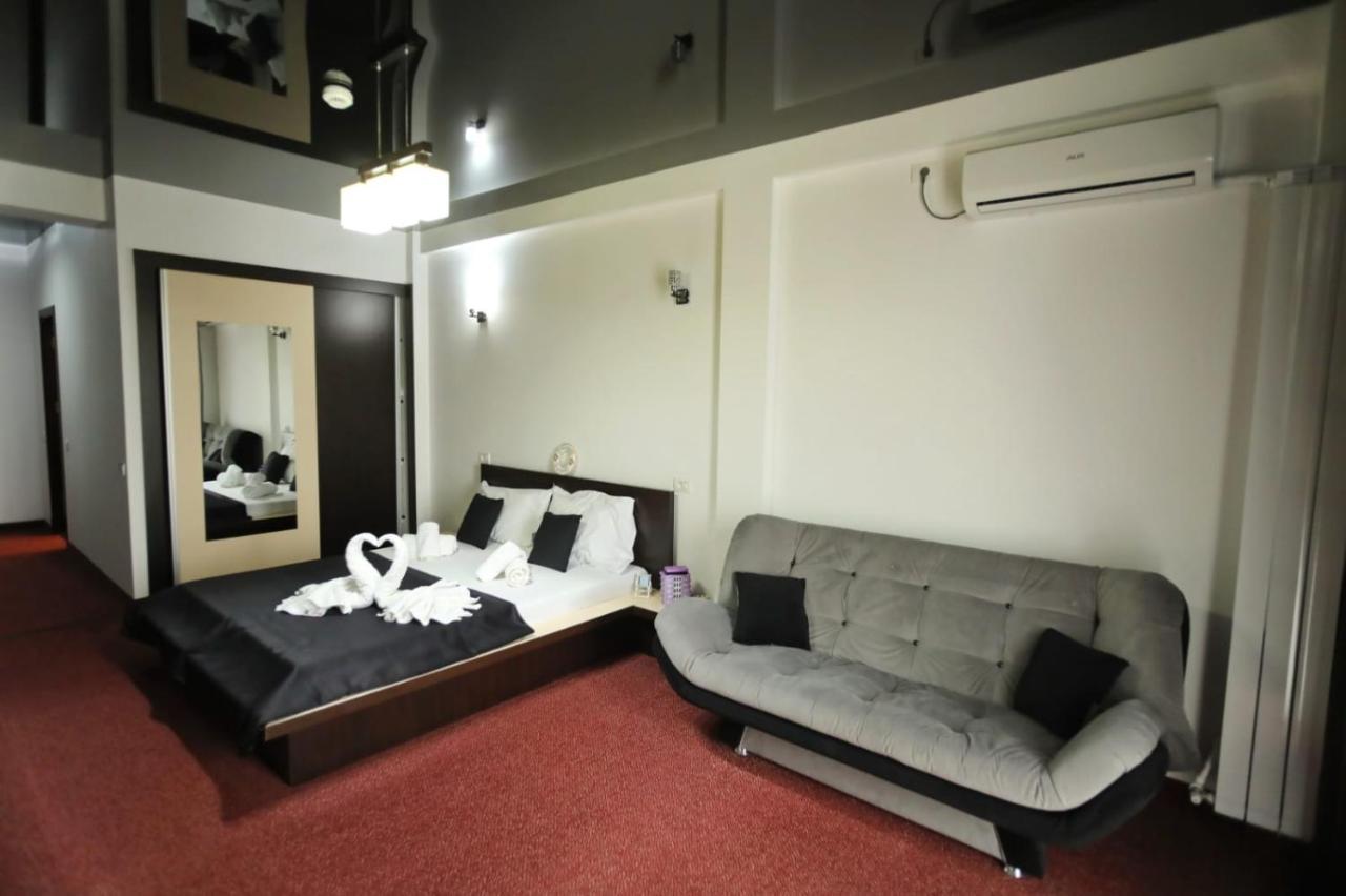Hotel Sweet Неводарі Екстер'єр фото