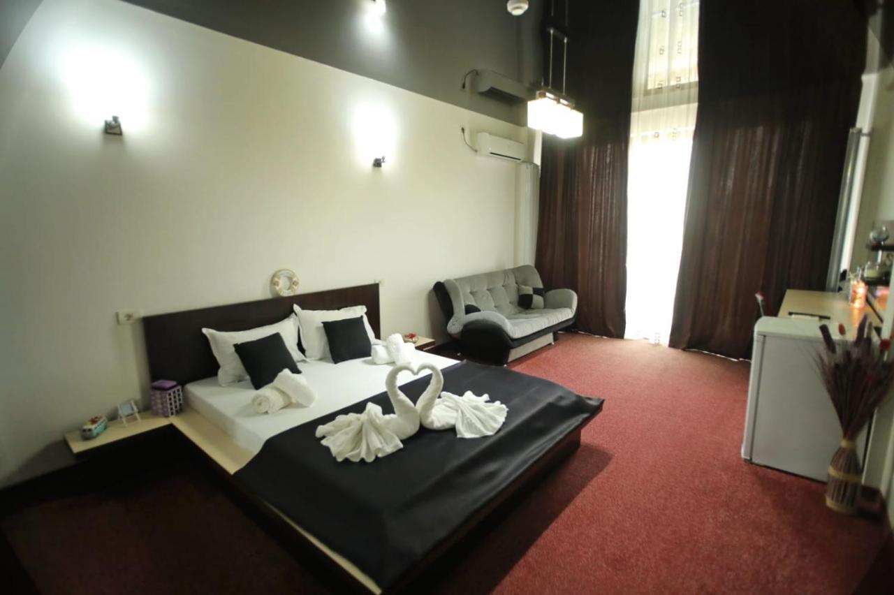 Hotel Sweet Неводарі Екстер'єр фото